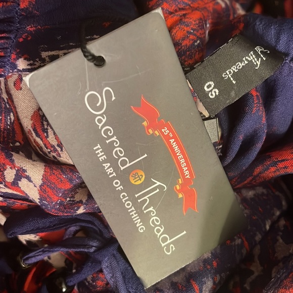 NWT.  BLOUSE by Sacred Threads. ONESIZE. BL/RD 2.     219751 - Picture 4 of 5